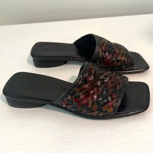 Floran’s Italian Woven Slide Sandals
